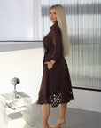 Разкроена рокля с перфорации и камъни, полиестер и вискоза, от марка Състав, подходяща за елегантни поводи.