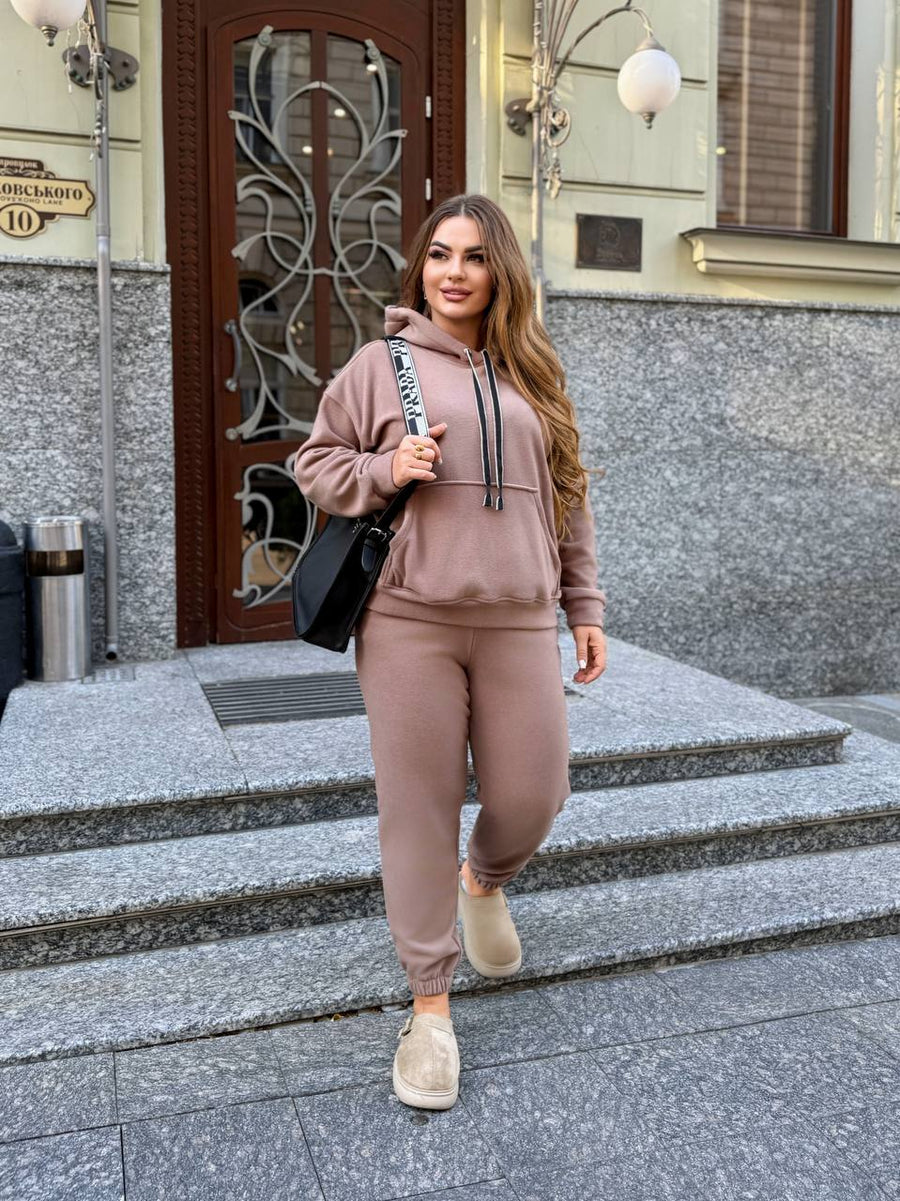 Мек всекидневен комплект с качулка - Twiggy Shop