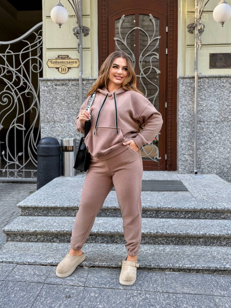 Мек всекидневен комплект с качулка - Twiggy Shop