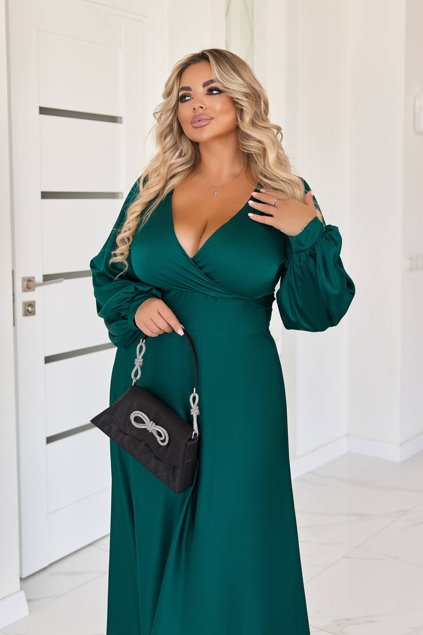 Дълга рокля с деколте - Twiggy Shop