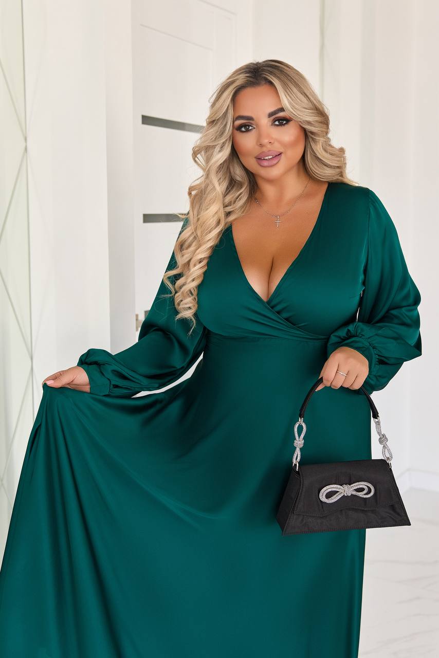 Дълга рокля с деколте - Twiggy Shop