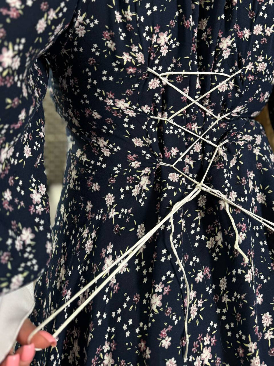 Къса рокля от щапел с яка - Twiggy Shop