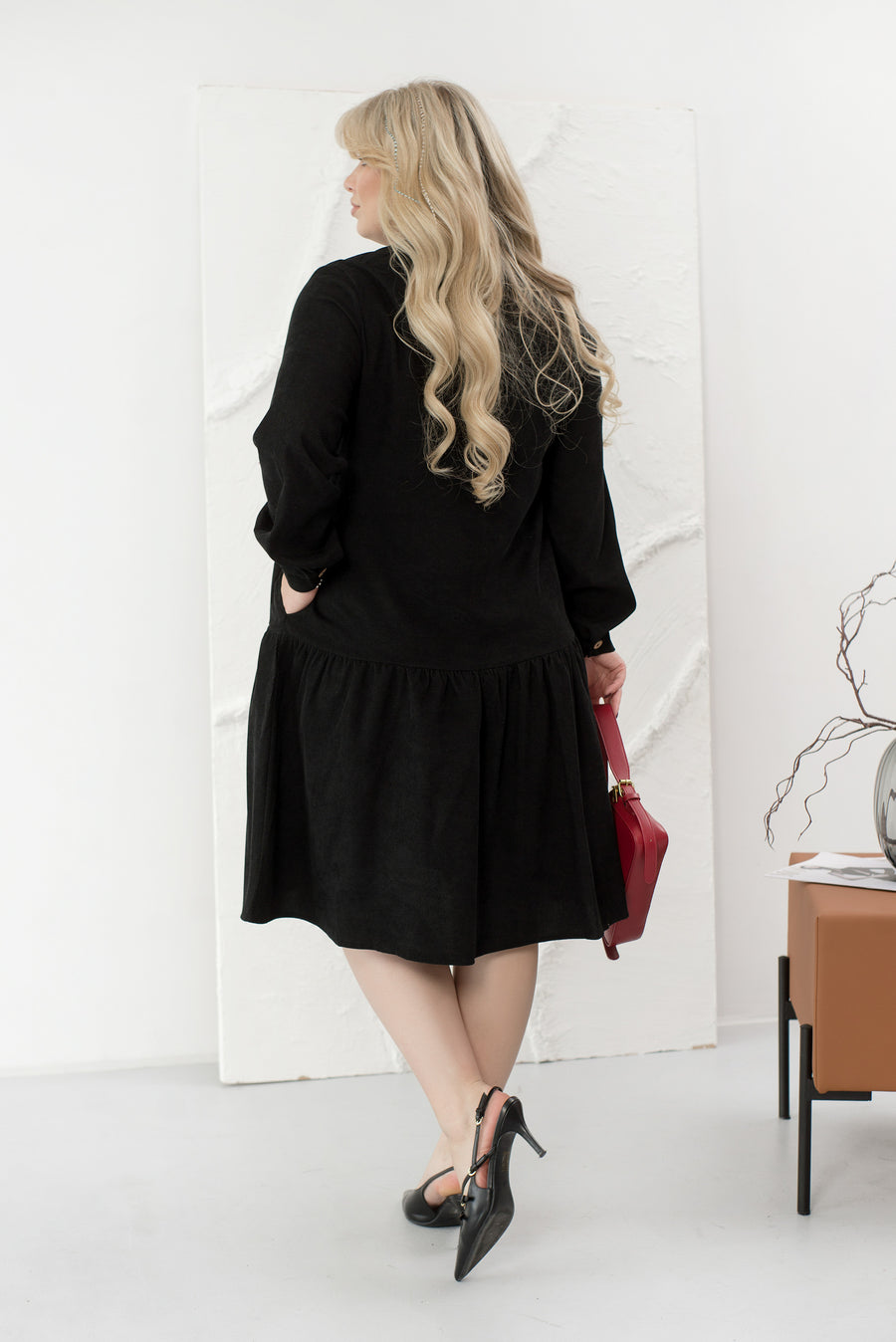 Рокля от рипсено кадифе с копчета