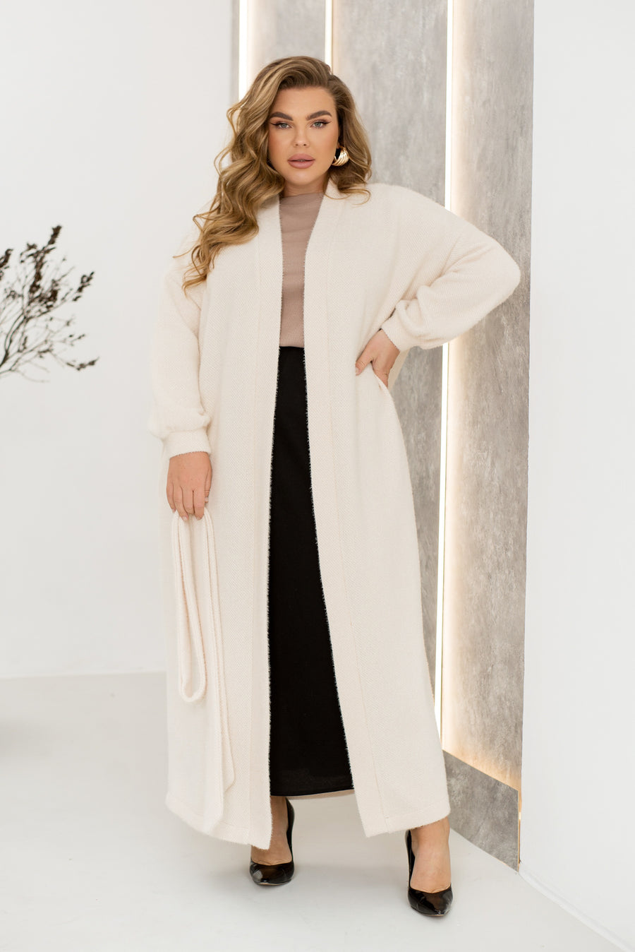 Дълга мъхеста жилетка с колан - Twiggy Shop