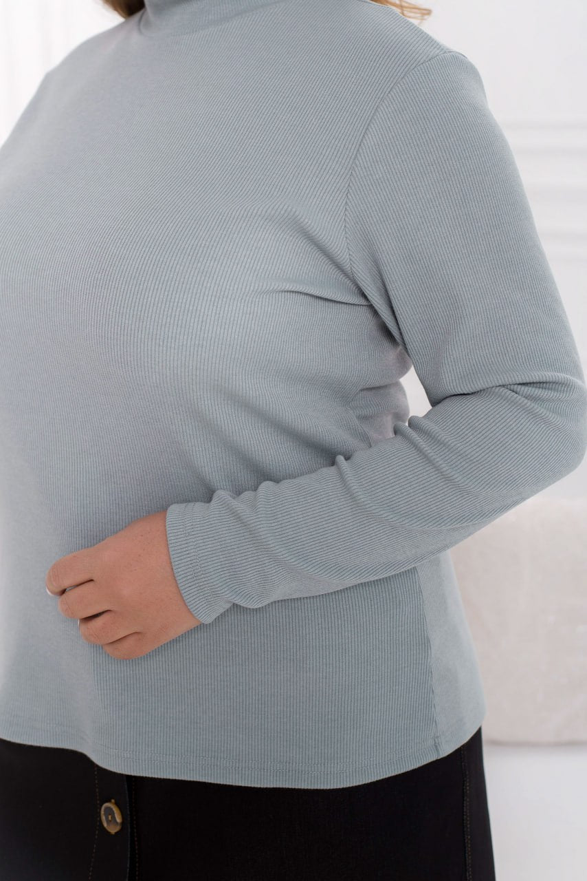 Трикотажен пуловер с рипсена плетка с висока яка - Twiggy Shop