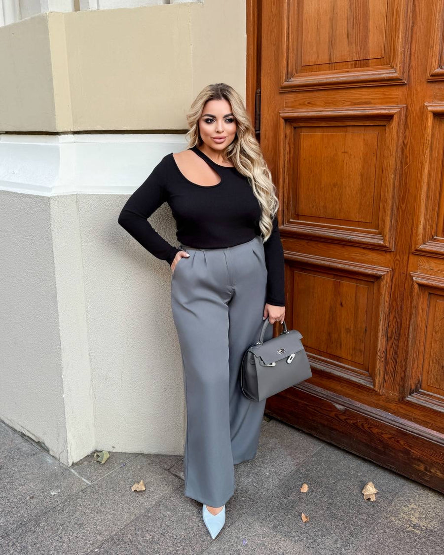 Пуловер с изрязани елементи - Twiggy Shop