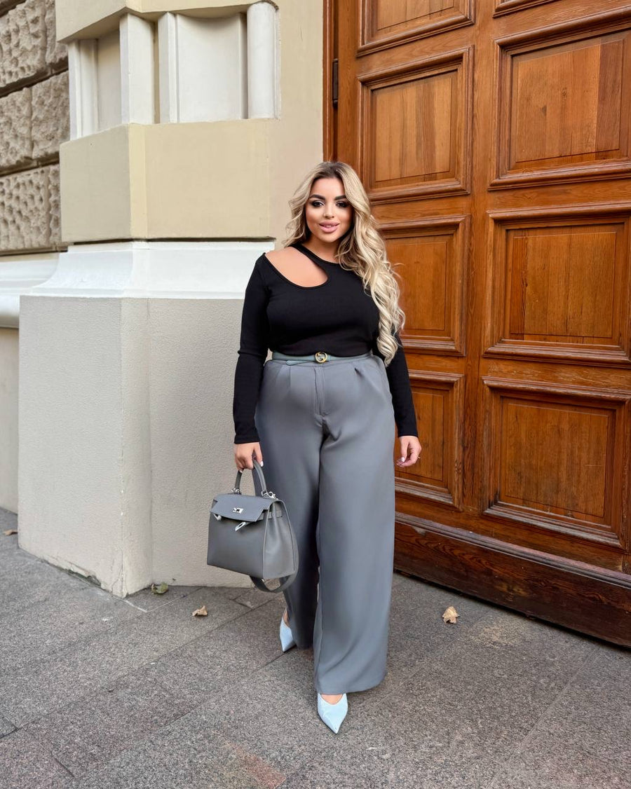 Пуловер с изрязани елементи - Twiggy Shop