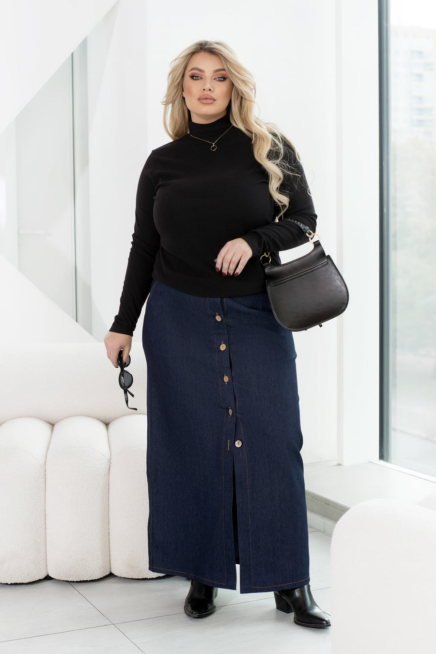 Трикотажен пуловер с висока яка - Twiggy Shop