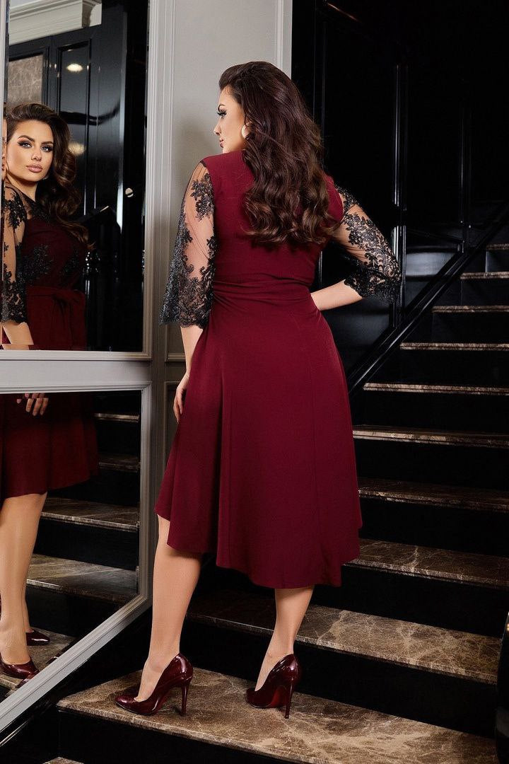 Разкроена рокля с бродерия - Twiggy Shop