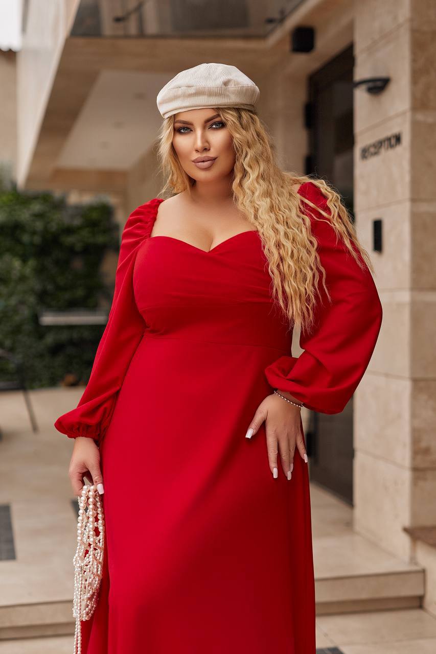 Разкроена рокля в миди дължина - Twiggy Shop