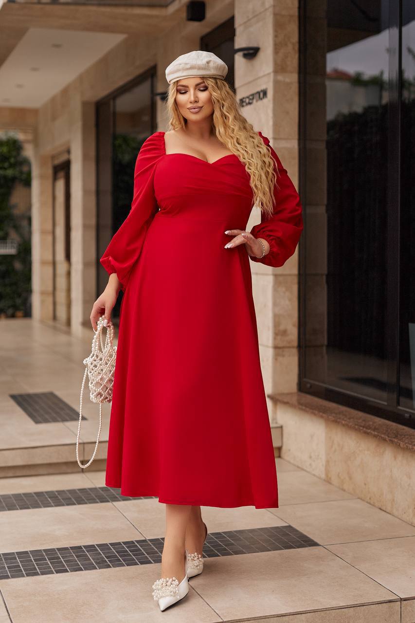 Разкроена рокля в миди дължина - Twiggy Shop