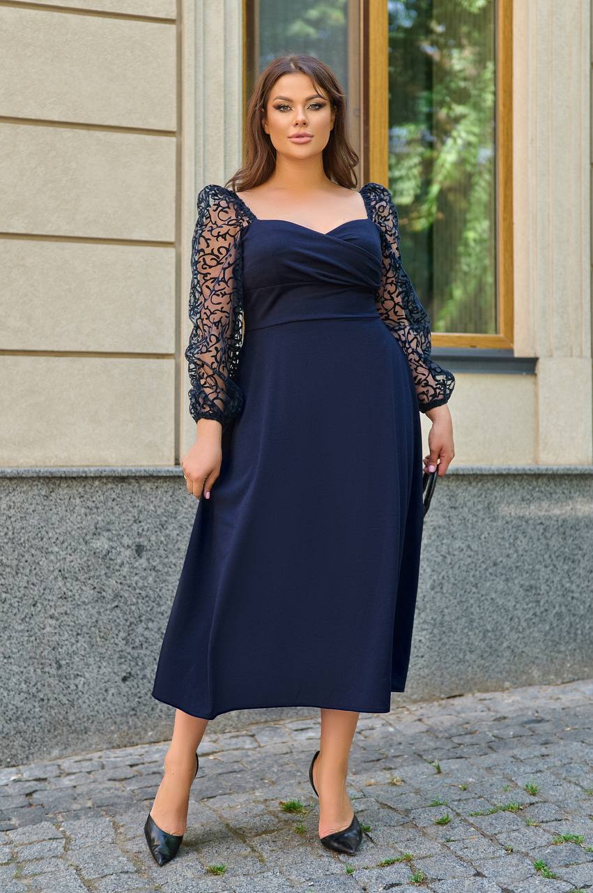 Разкроена рокля с ръкави от тюл с флок - Twiggy Shop