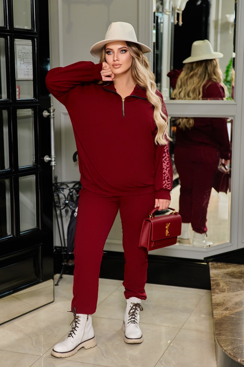 Комплект в две части с бродерия - Twiggy Shop