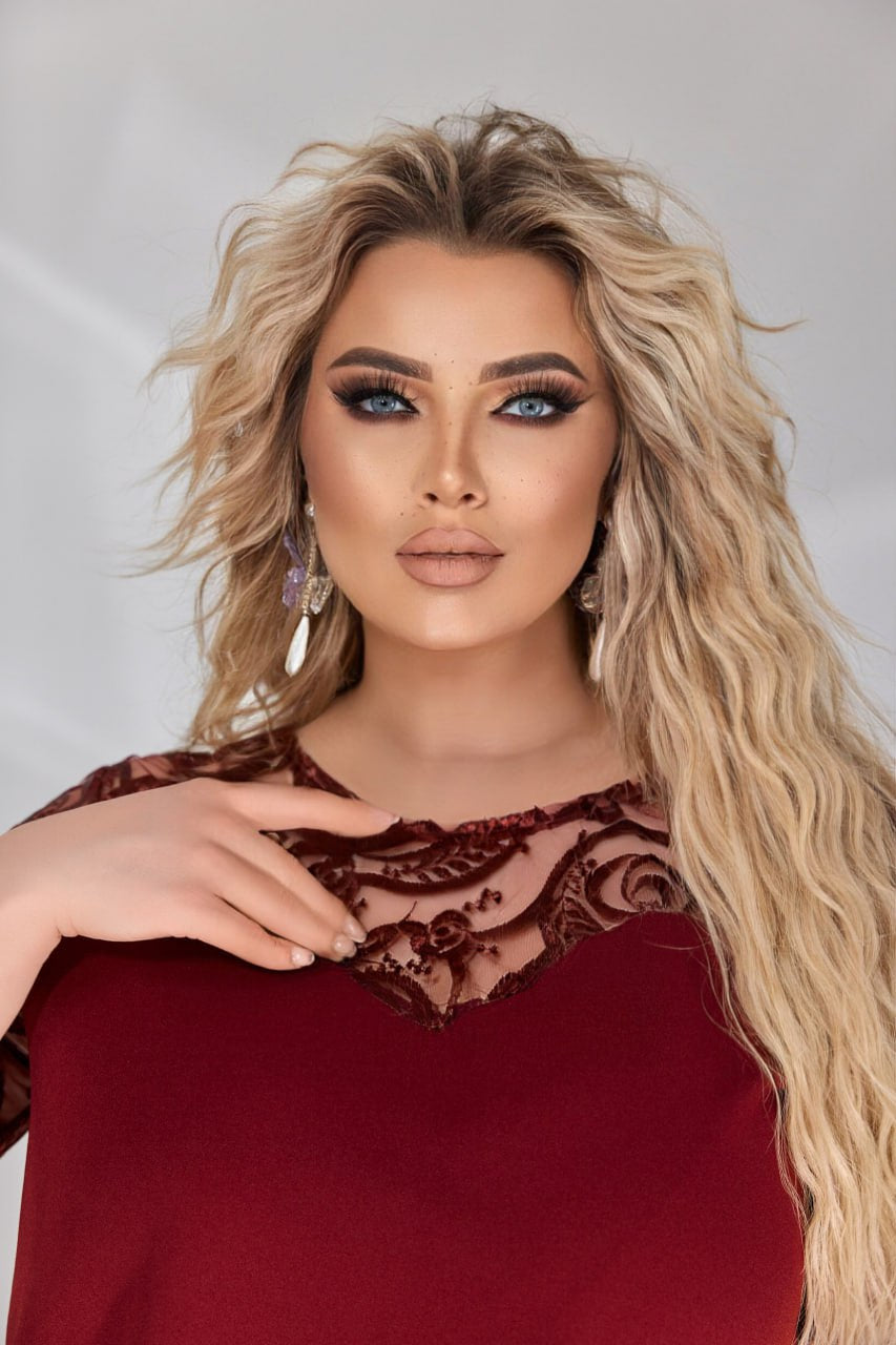 Комплект от панталон и блуза с бродерия - Twiggy Shop