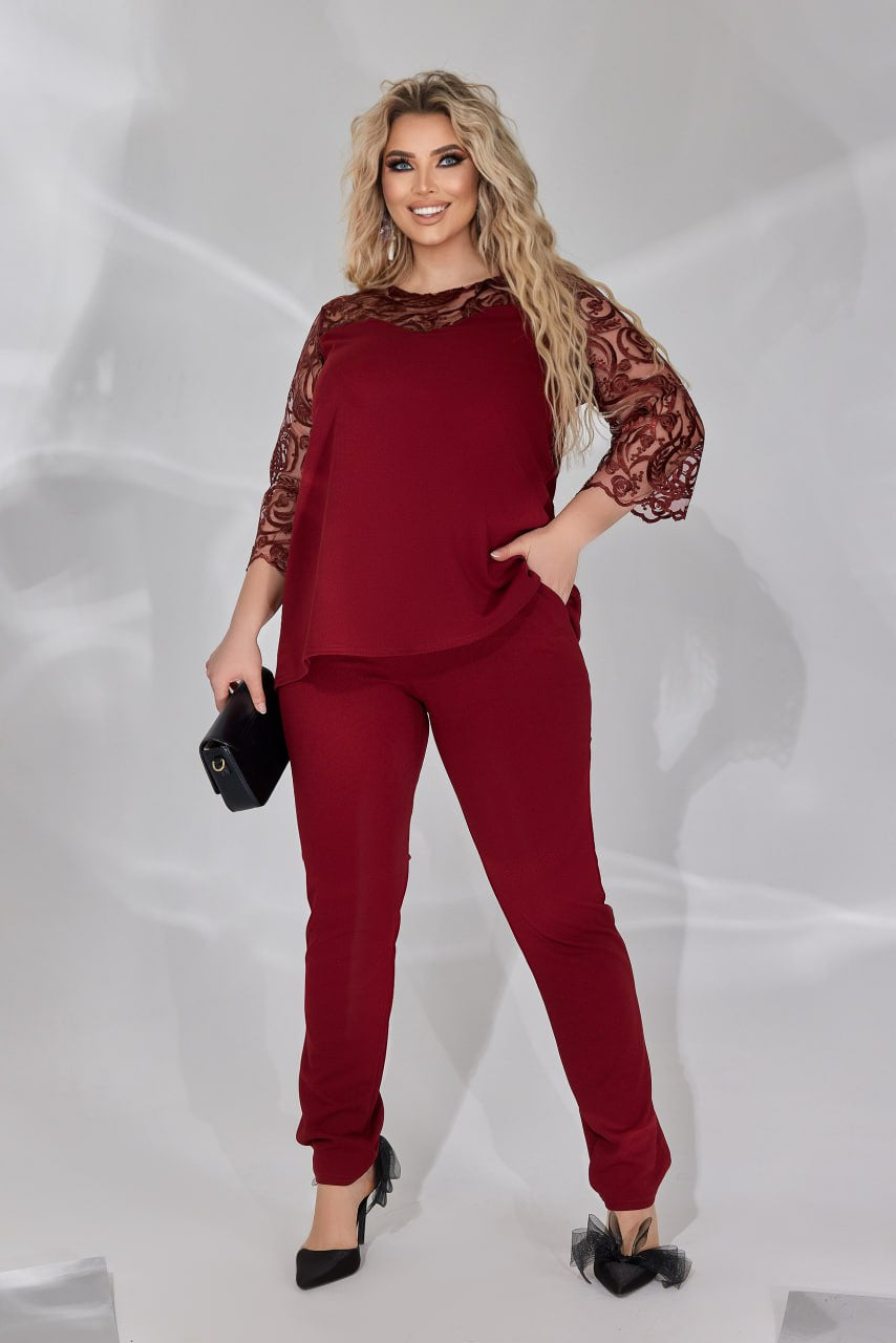 Комплект от панталон и блуза с бродерия - Twiggy Shop