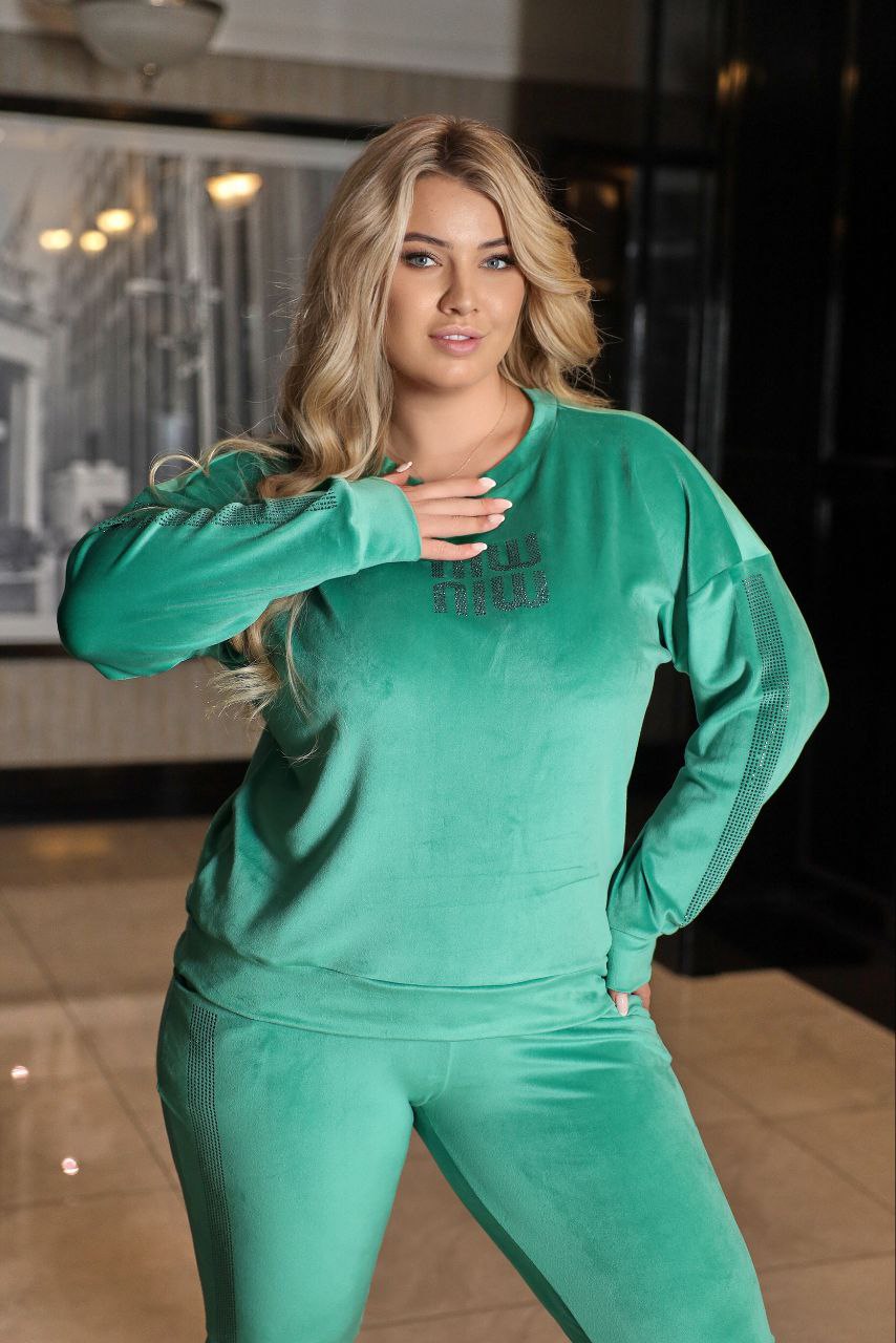 Комплект от кадифе с камъни - Twiggy Shop