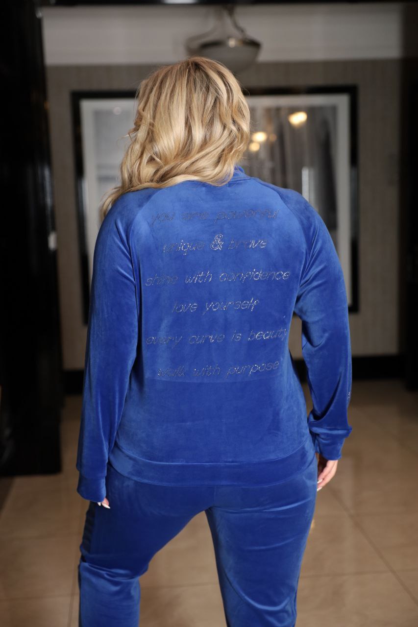 Комплект от кадифе с цип - Twiggy Shop