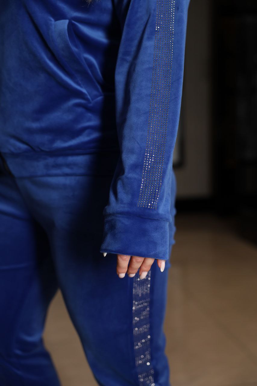 Комплект от кадифе с цип - Twiggy Shop