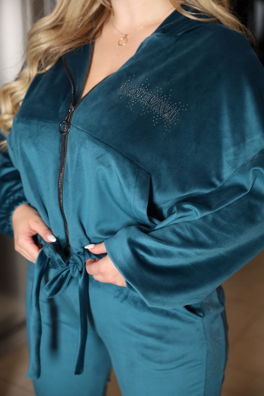 Комплект от кадифе с качулка - Twiggy Shop