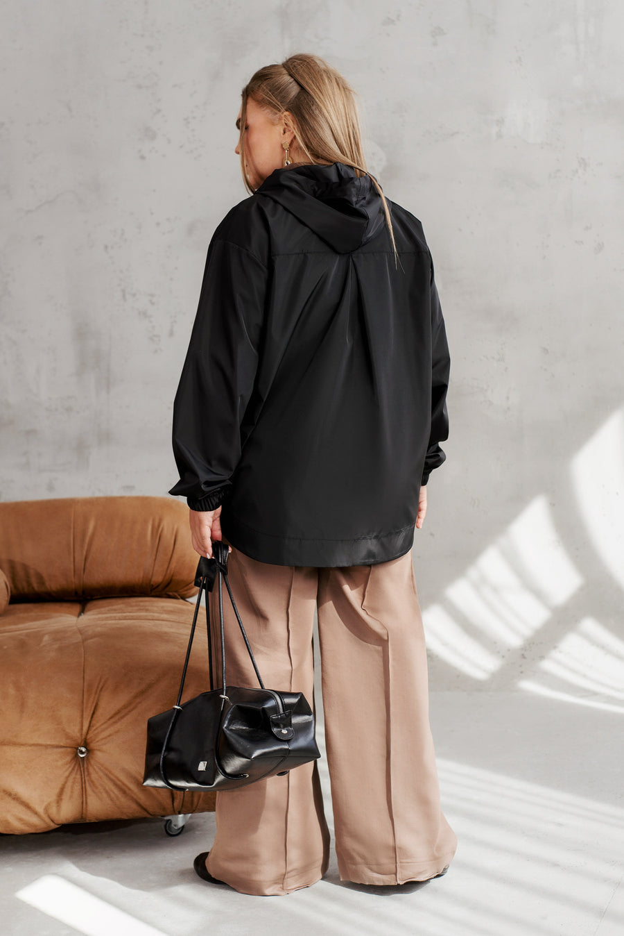 Яке с качулка и джобове - Twiggy Shop