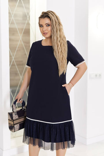 Рокля в права кройка с волан - Twiggy Shop