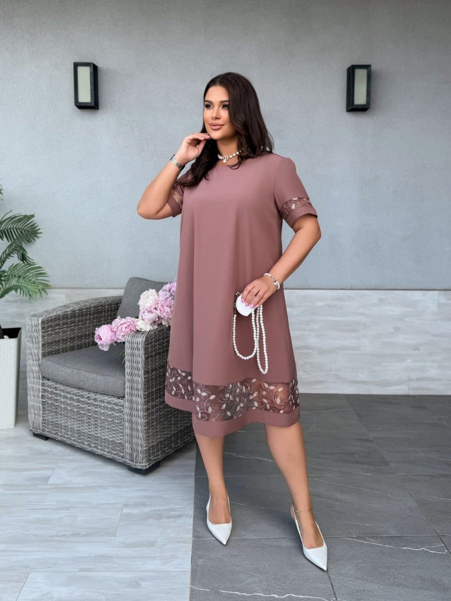 Рокля в свободна кройка с бродерия - Twiggy Shop