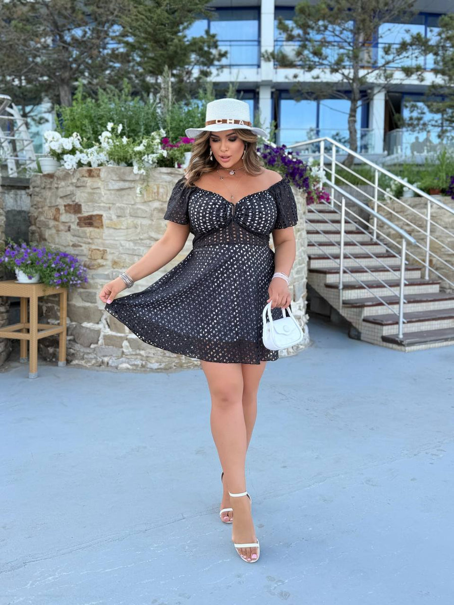 Къса рокля с бродерия - Twiggy Shop