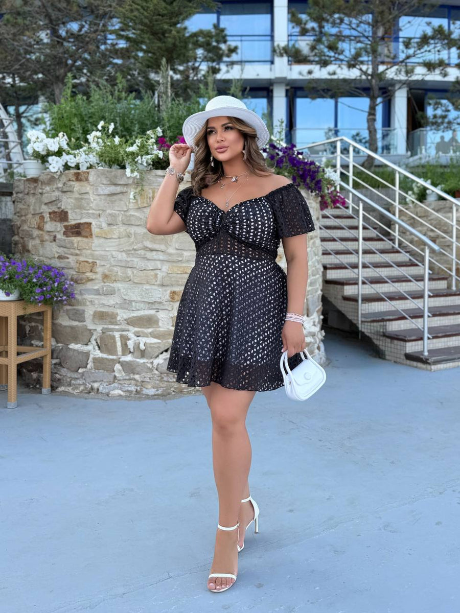 Къса рокля с бродерия - Twiggy Shop