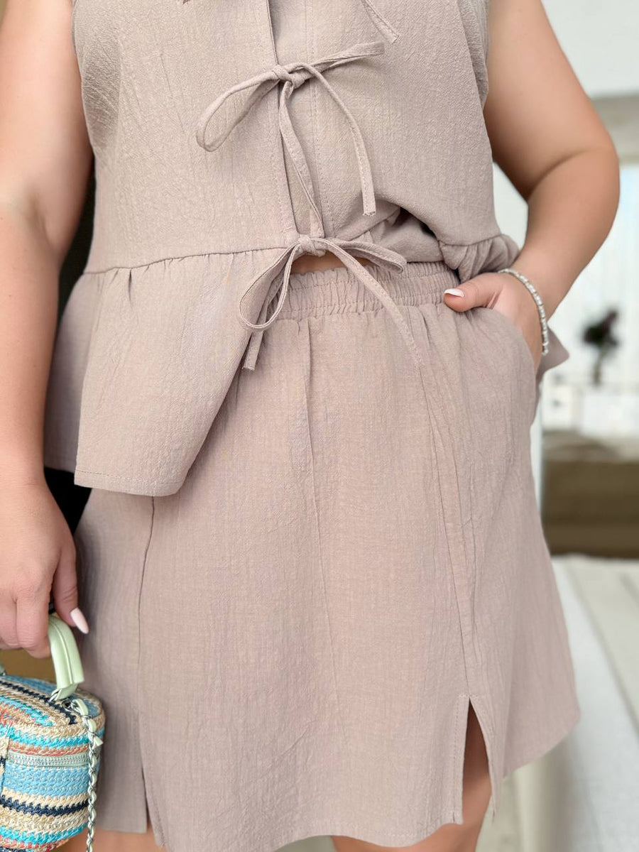 Комплект от елек и пола-панталон - Twiggy Shop