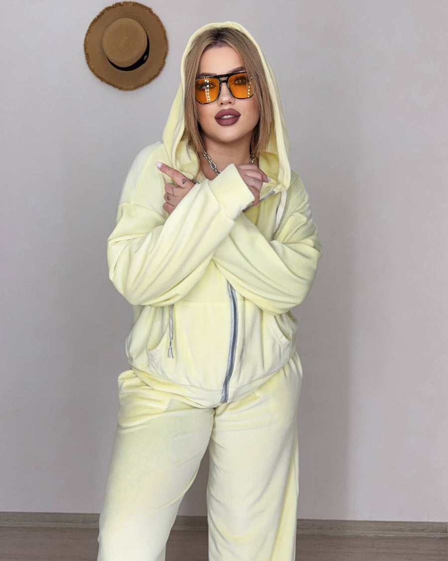 Кадифен комплект с качулка - Twiggy Shop