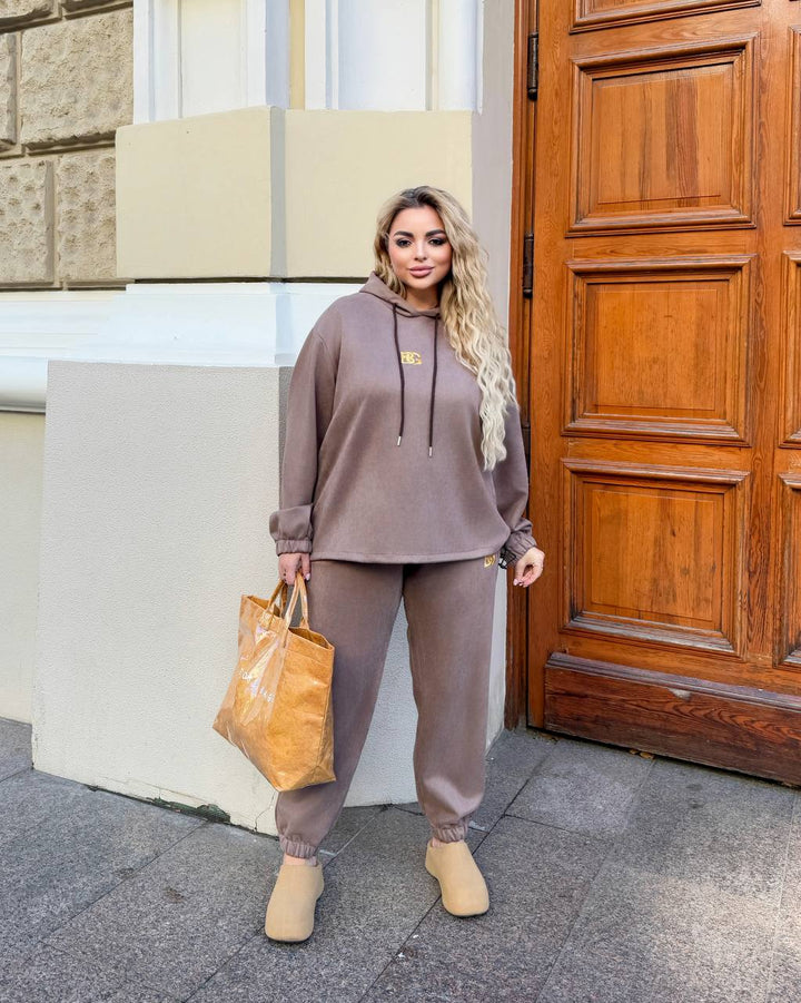 Велурен комплект с бродерия - Twiggy Shop