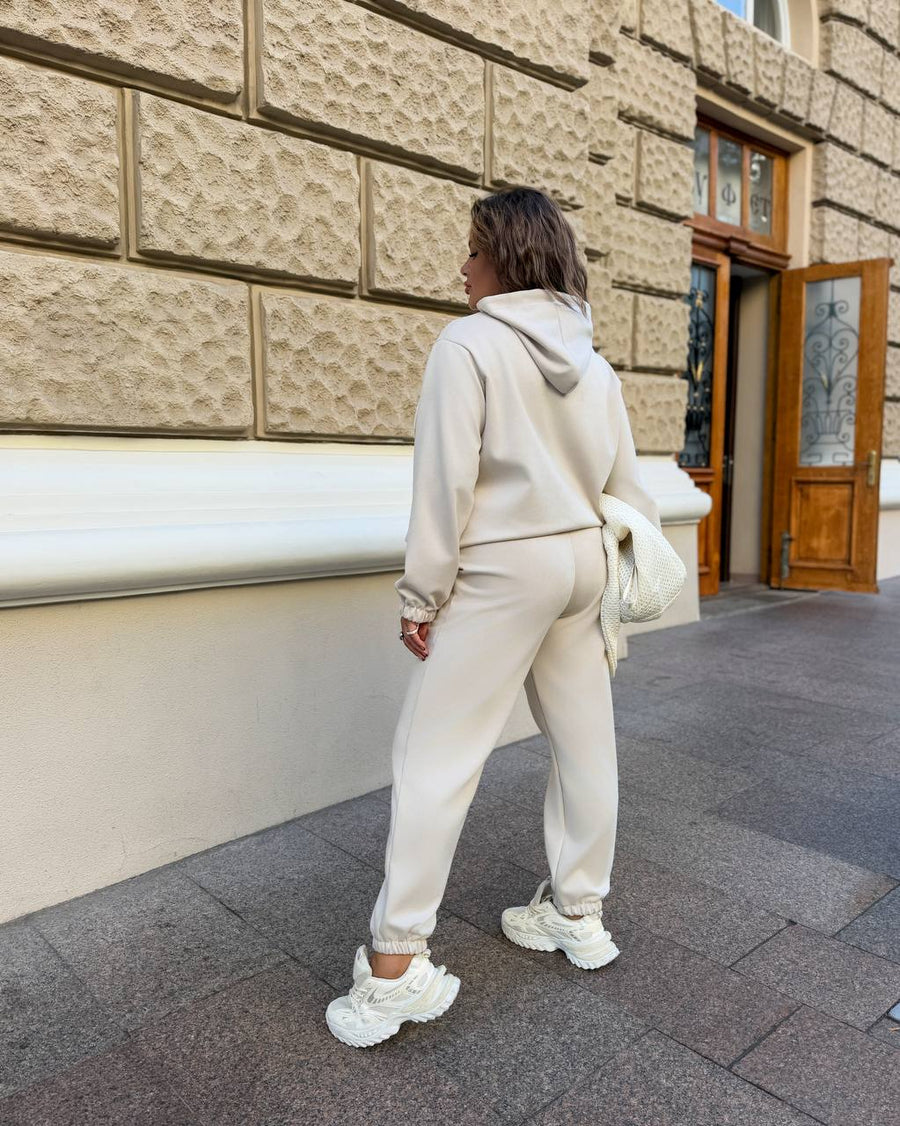 Велурен комплект с бродерия - Twiggy Shop