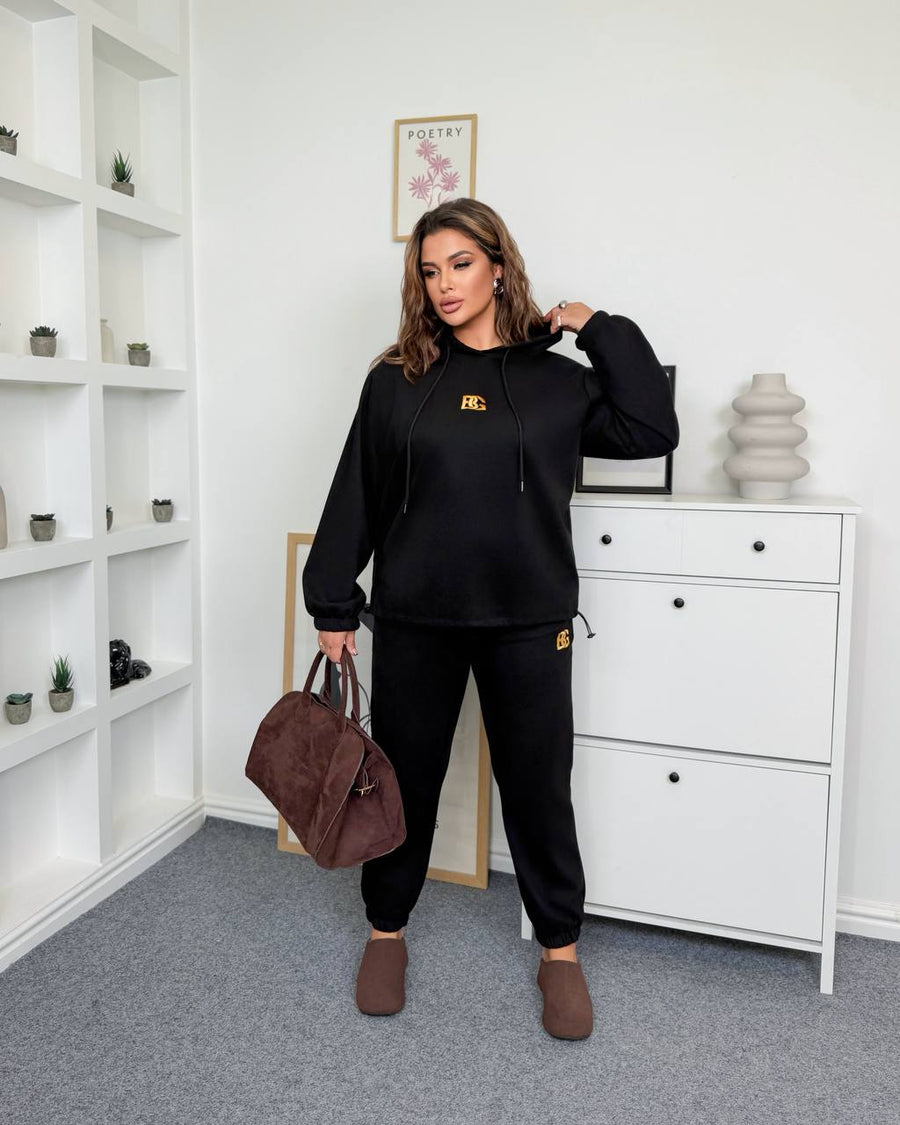 Велурен комплект с бродерия - Twiggy Shop