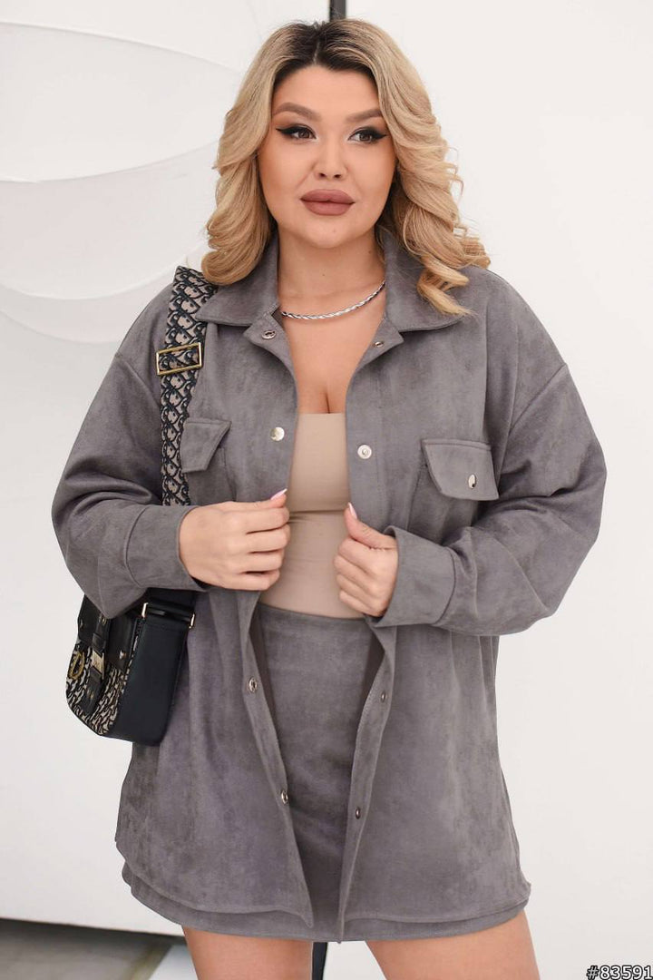 Велурен комплект с къс панталон-пола - Twiggy Shop