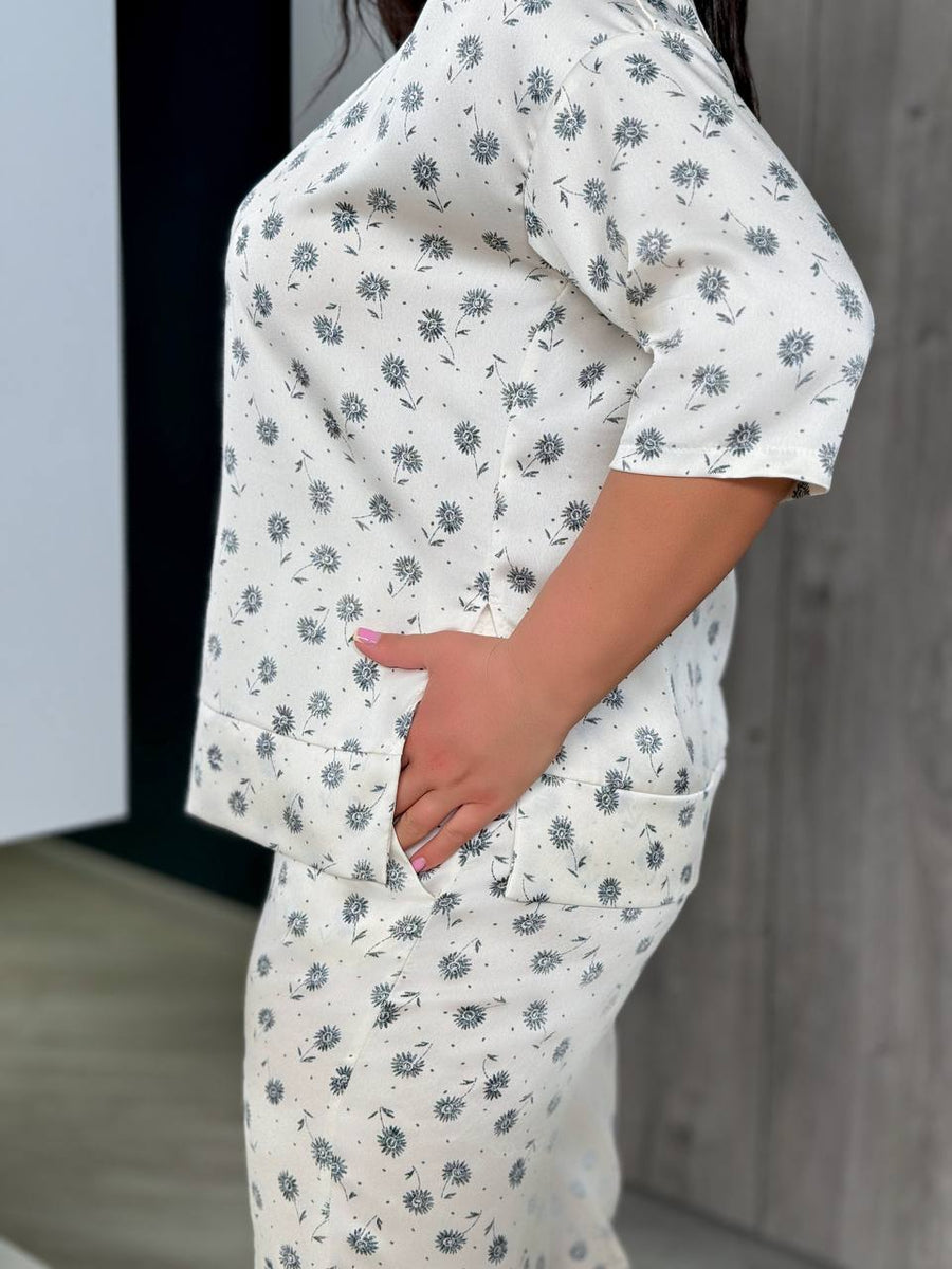 Копринен комплект на цветя - Twiggy Shop