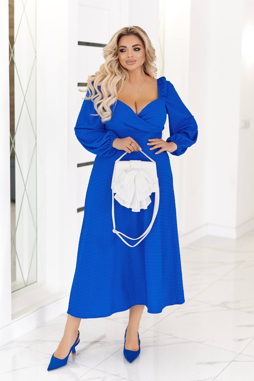 Разкроена рокля в миди дължина - Twiggy Shop