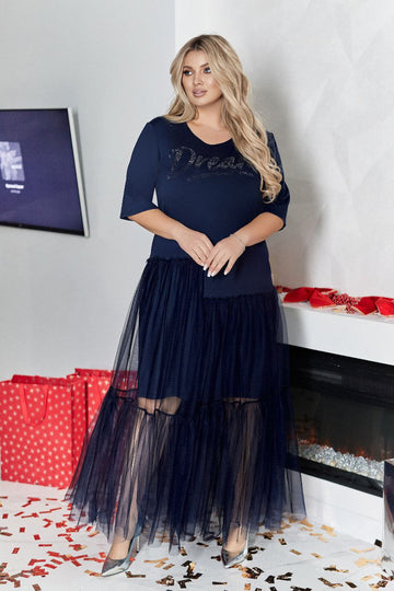 Вечерна рокля с тюл и камъни