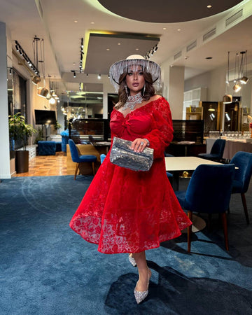 Дантелена миди рокля