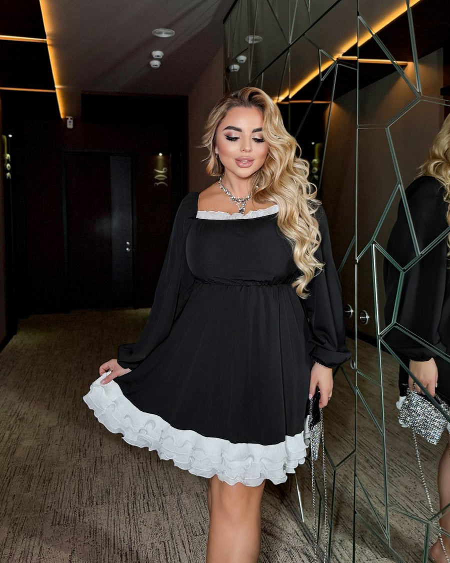 Къса рокля с волани