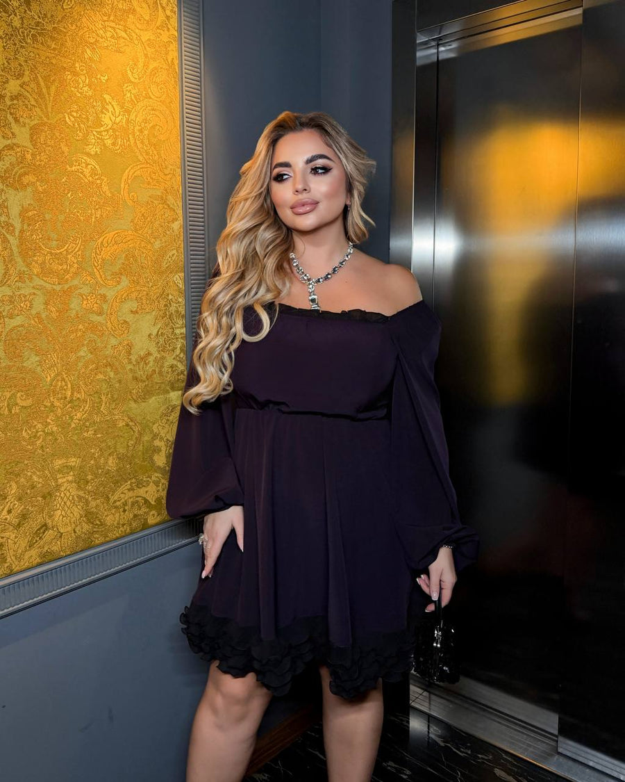 Къса рокля с волани