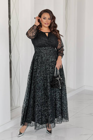 Вечерна рокля с бродерия