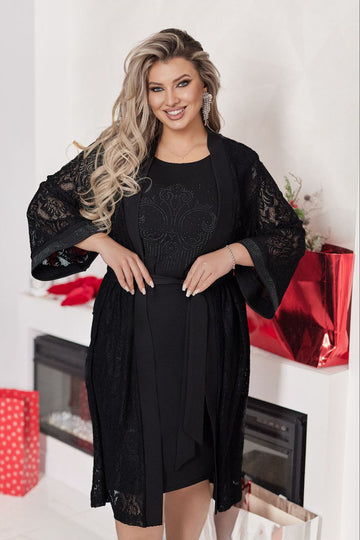 Вечерна рокля с наметало от дантела