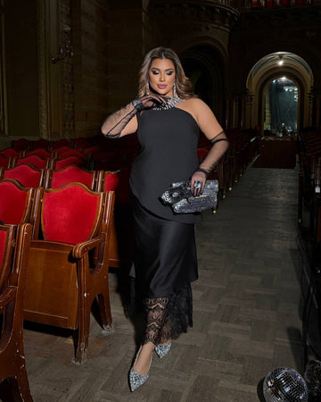 Топ с отворено рамо