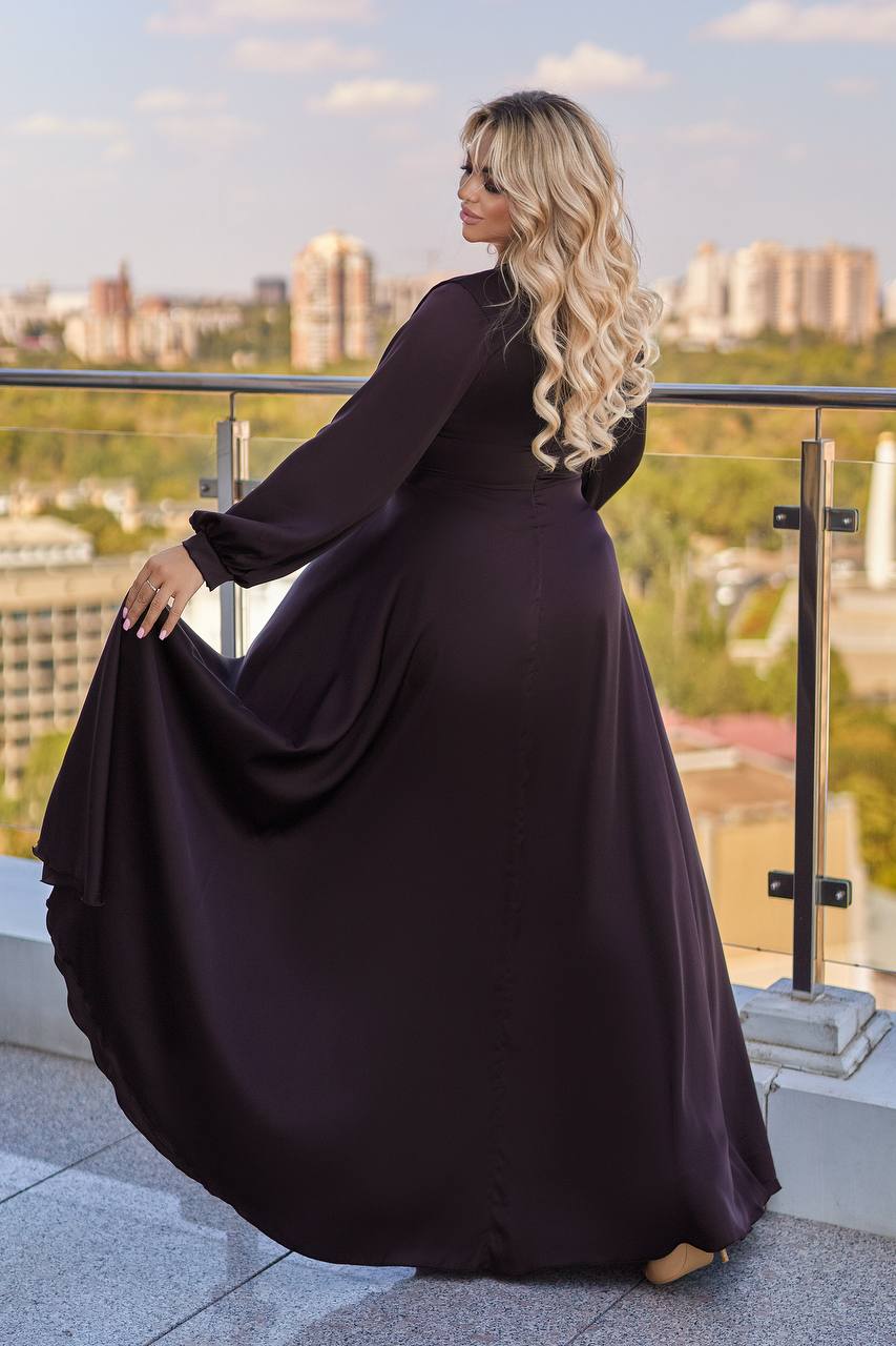 Дълга рокля с деколте - Twiggy Shop
