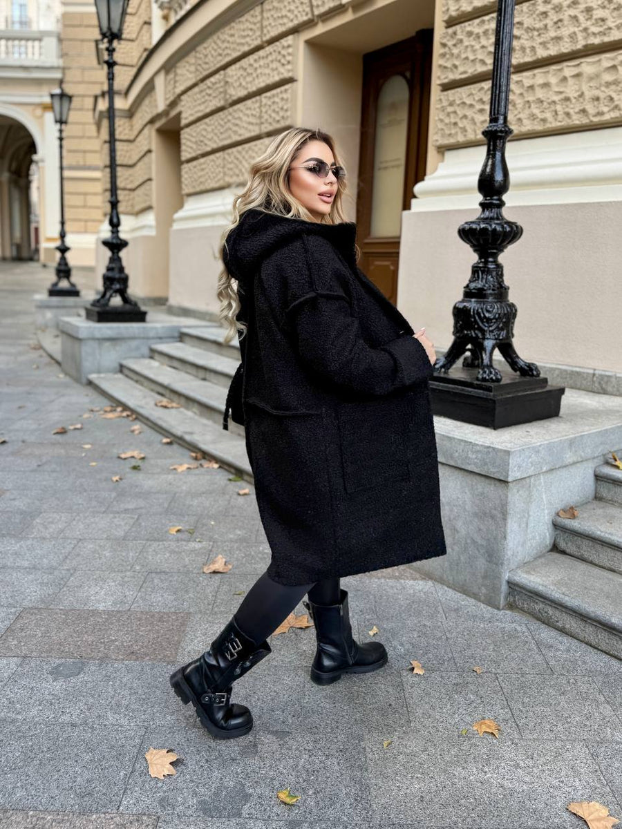 Леко палто от каракул