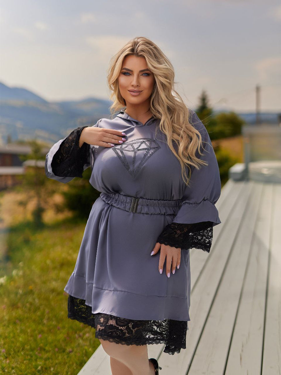 Къса рокля с дантела и камъни - Twiggy Shop