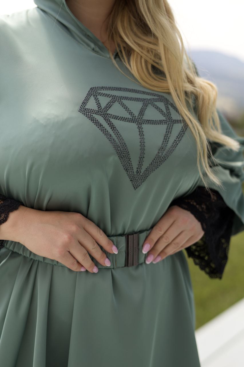 Къса рокля с дантела и камъни - Twiggy Shop