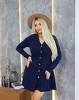 Къса рокля с копчета от Twiggy Shop, показана на модел, с ярък дизайн и модерна кройка, подходяща за летни дни.