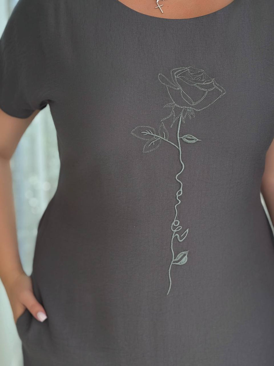 Рокля в права кройка с бродерия - Twiggy Shop
