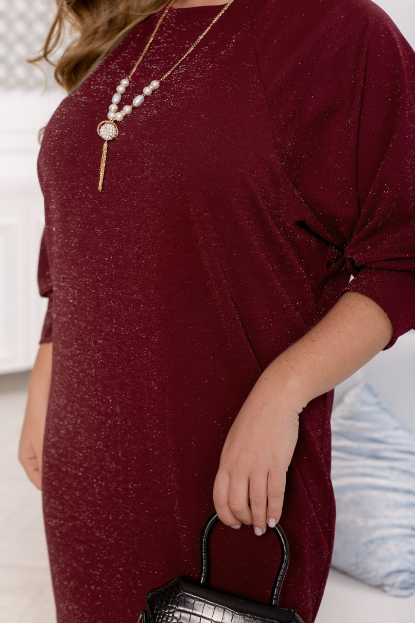 Рокля от блестяща материя